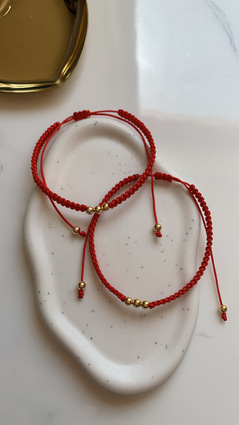 Pulsera hilo rojo(3 Deseos)